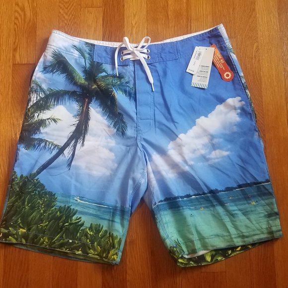 NWT Old Navy Board Shorts Surf Tie & Mesh lining UV Protection Large - Picture 1 of 7